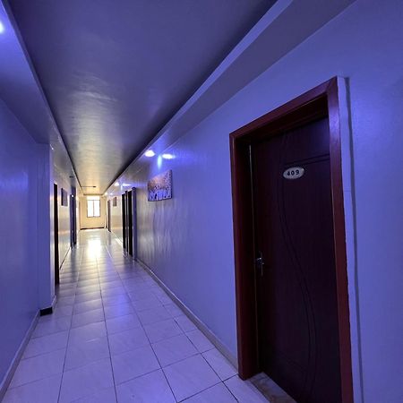 Eastern Plaza Hotel Джуба Екстериор снимка