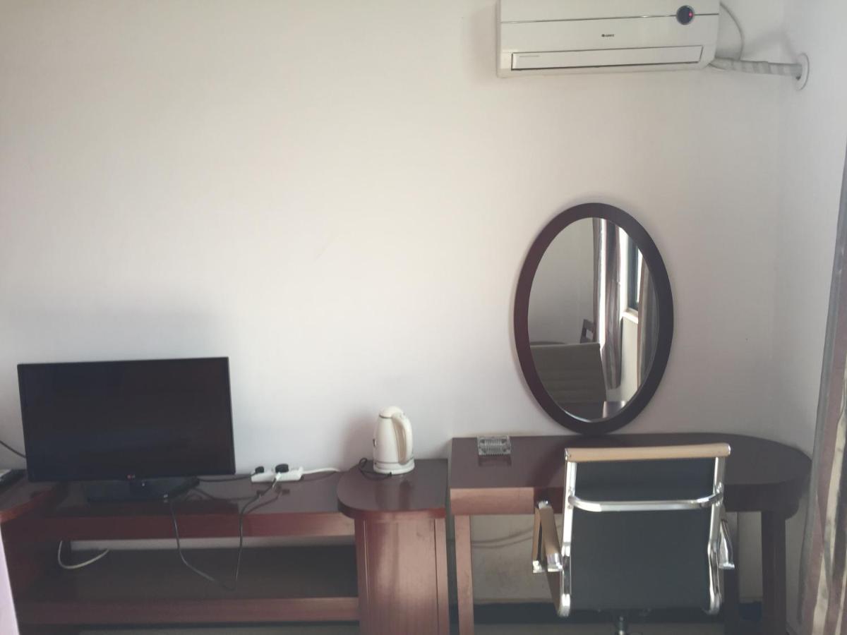 Eastern Plaza Hotel Джуба Екстериор снимка