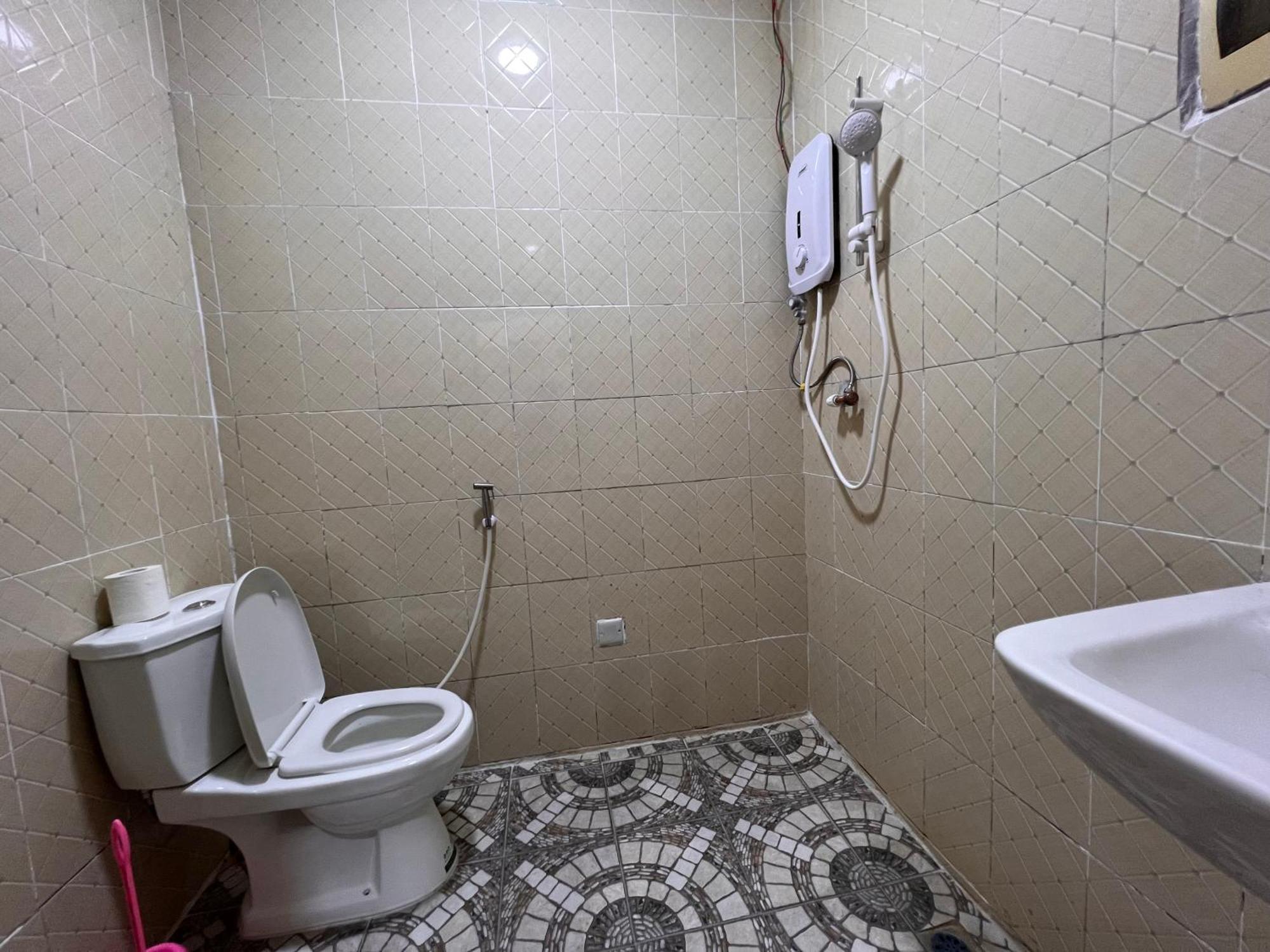Eastern Plaza Hotel Джуба Екстериор снимка